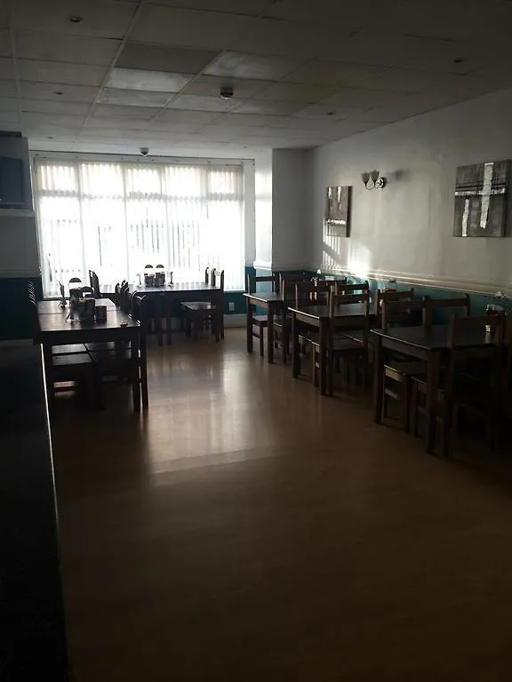 Malibu Hotel Blackpool 3*,