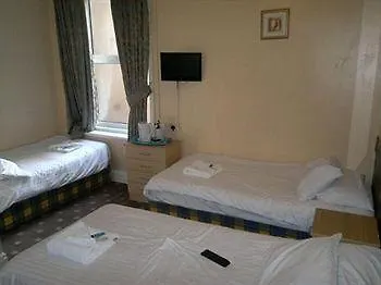 Malibu Hotel Blackpool 3*,